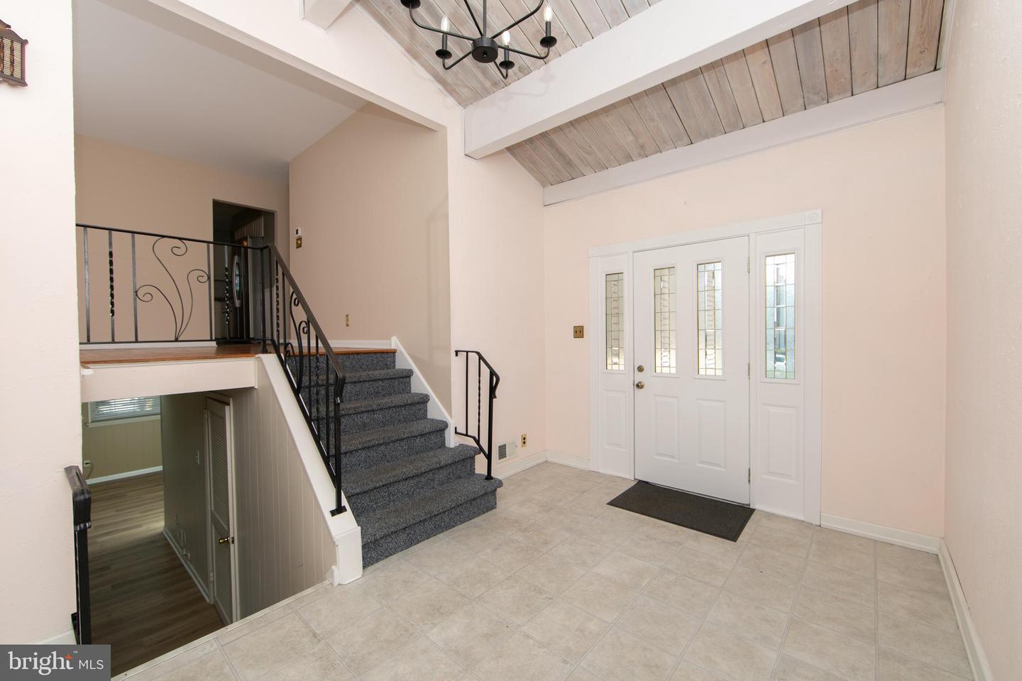 809 Charleston Rd Property Photo 5