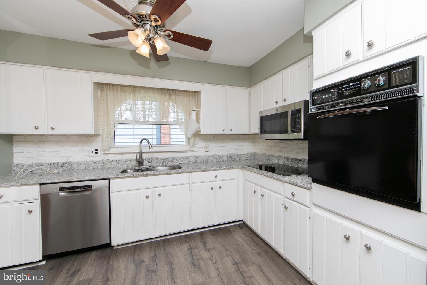 809 Charleston Rd Property Photo 16