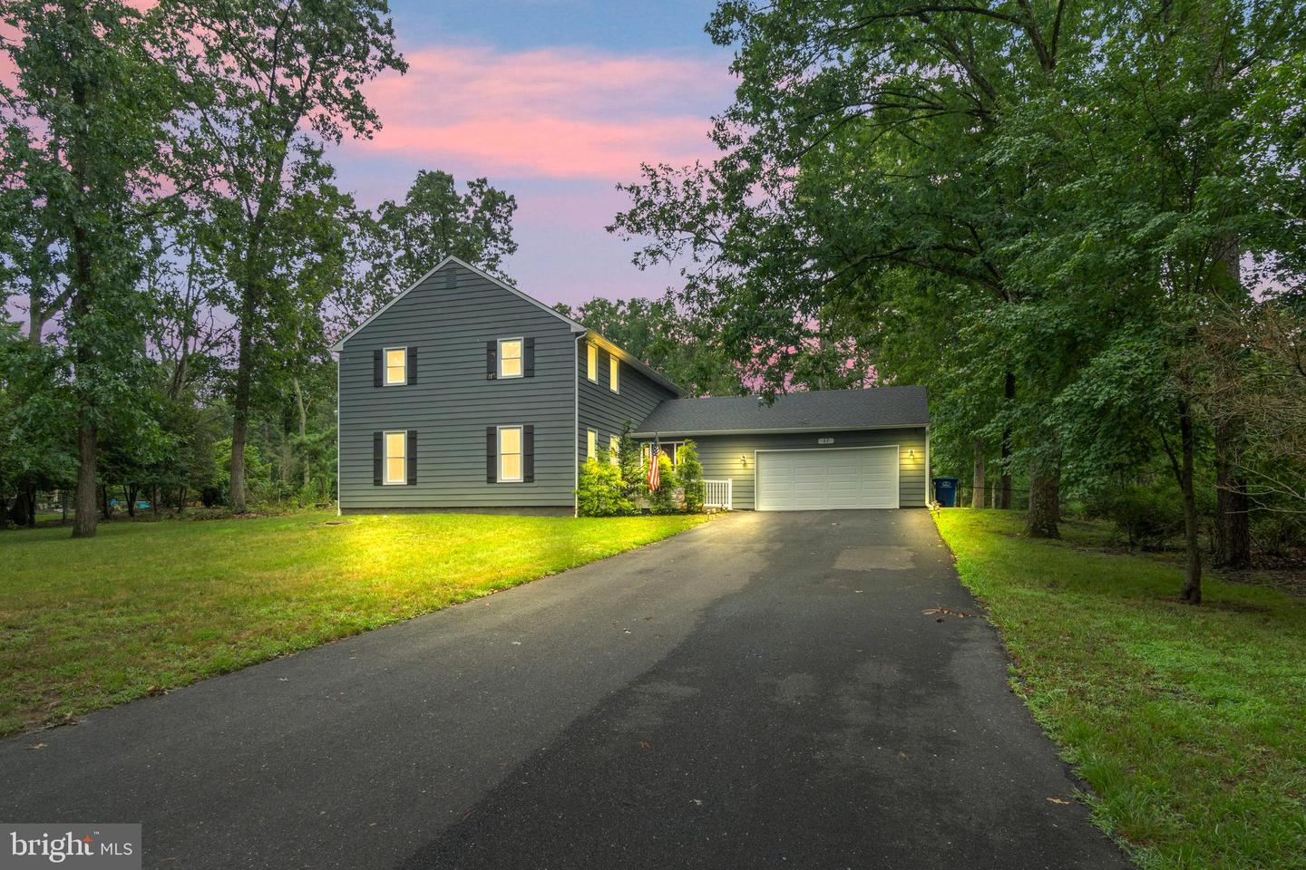17 Mill Park Ln Property Photo 1