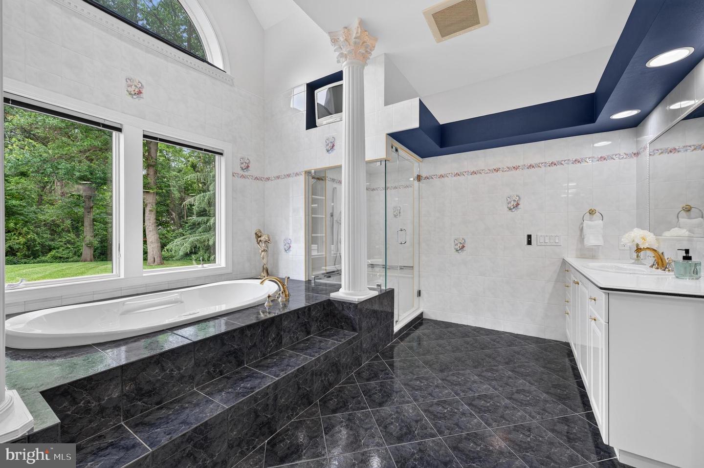 415 Bridgeboro Rd Property Photo 57