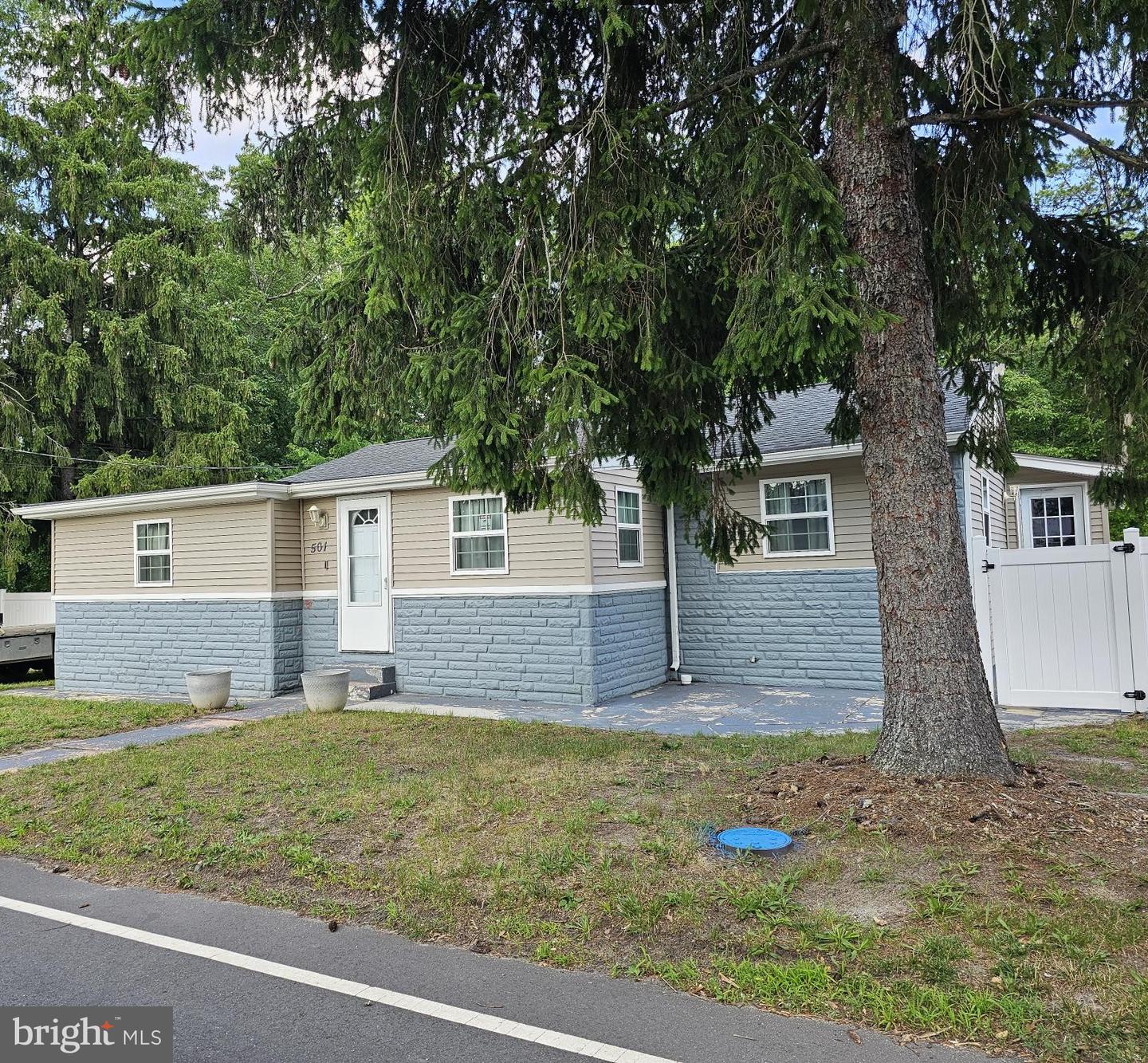 501 Junction Rd Property Photo 1