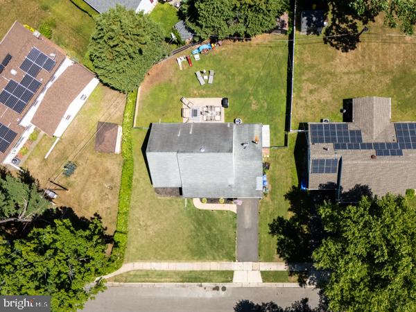12 Elridge Ln Property Photo 10