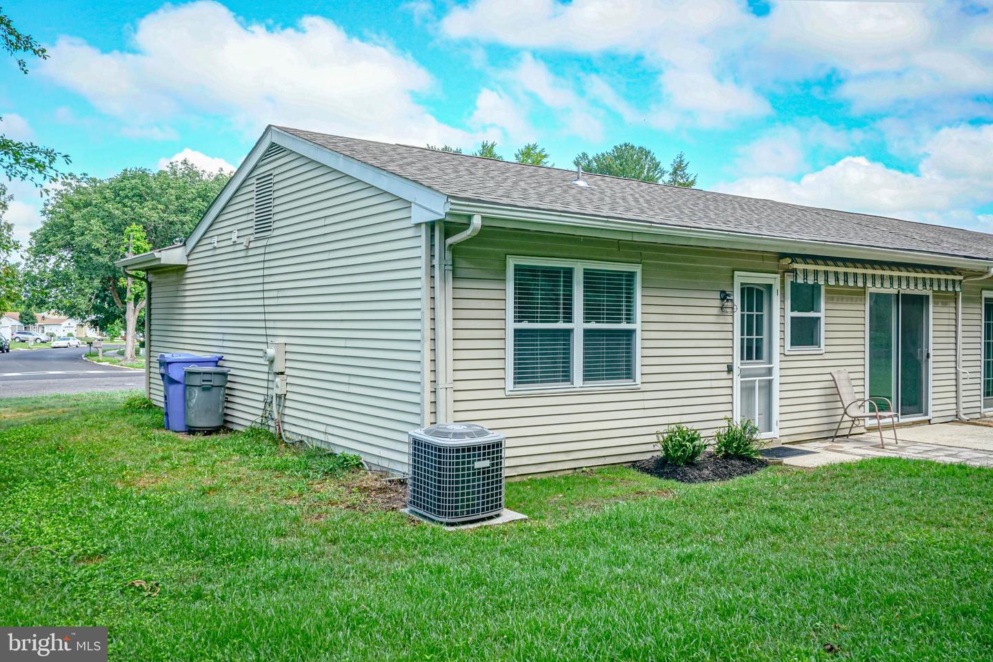 22 Kingston Way Property Photo 7