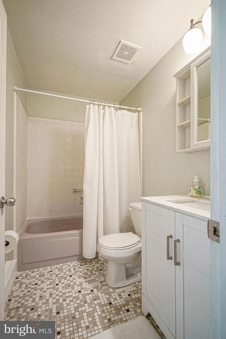 22 Kingston Way Property Photo 20