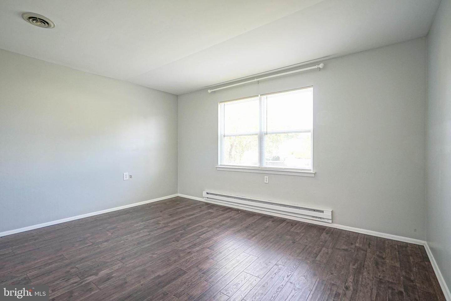 22 Kingston Way Property Photo 23