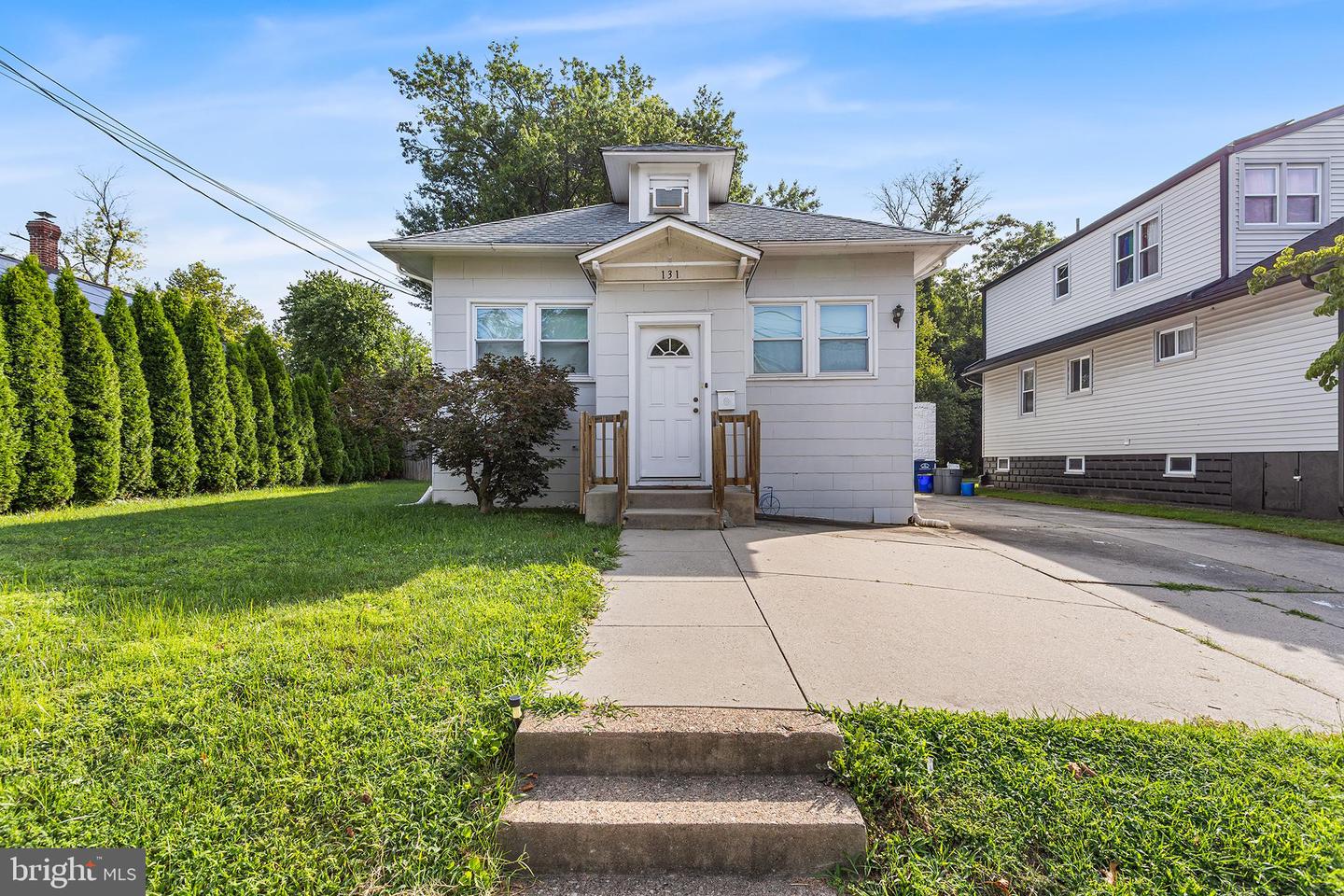 131 S LENOLA RD