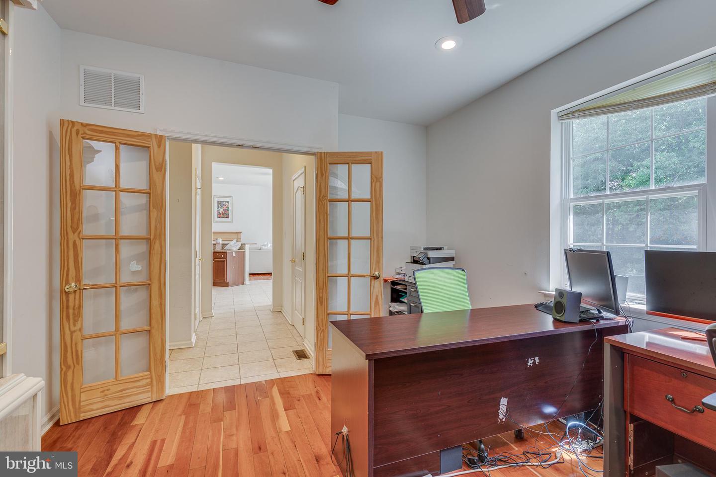 506 Quarter Moon Ct Property Photo 27