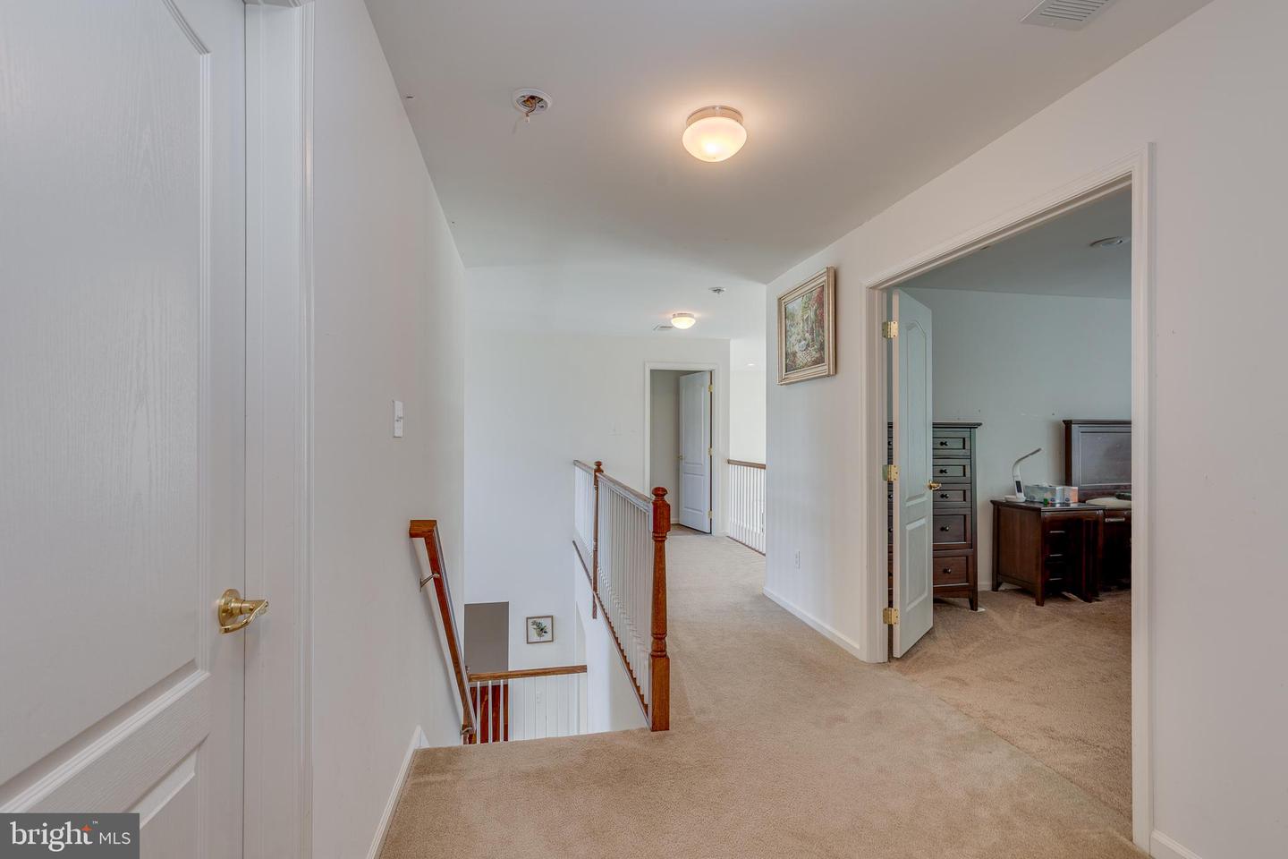 506 Quarter Moon Ct Property Photo 28