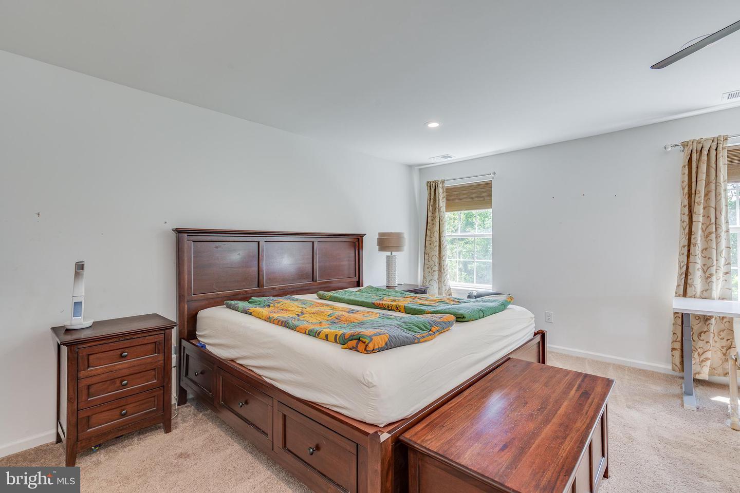 506 Quarter Moon Ct Property Photo 29