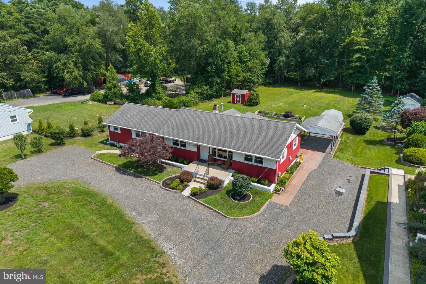 28 Skeet Rd Property Photo 3