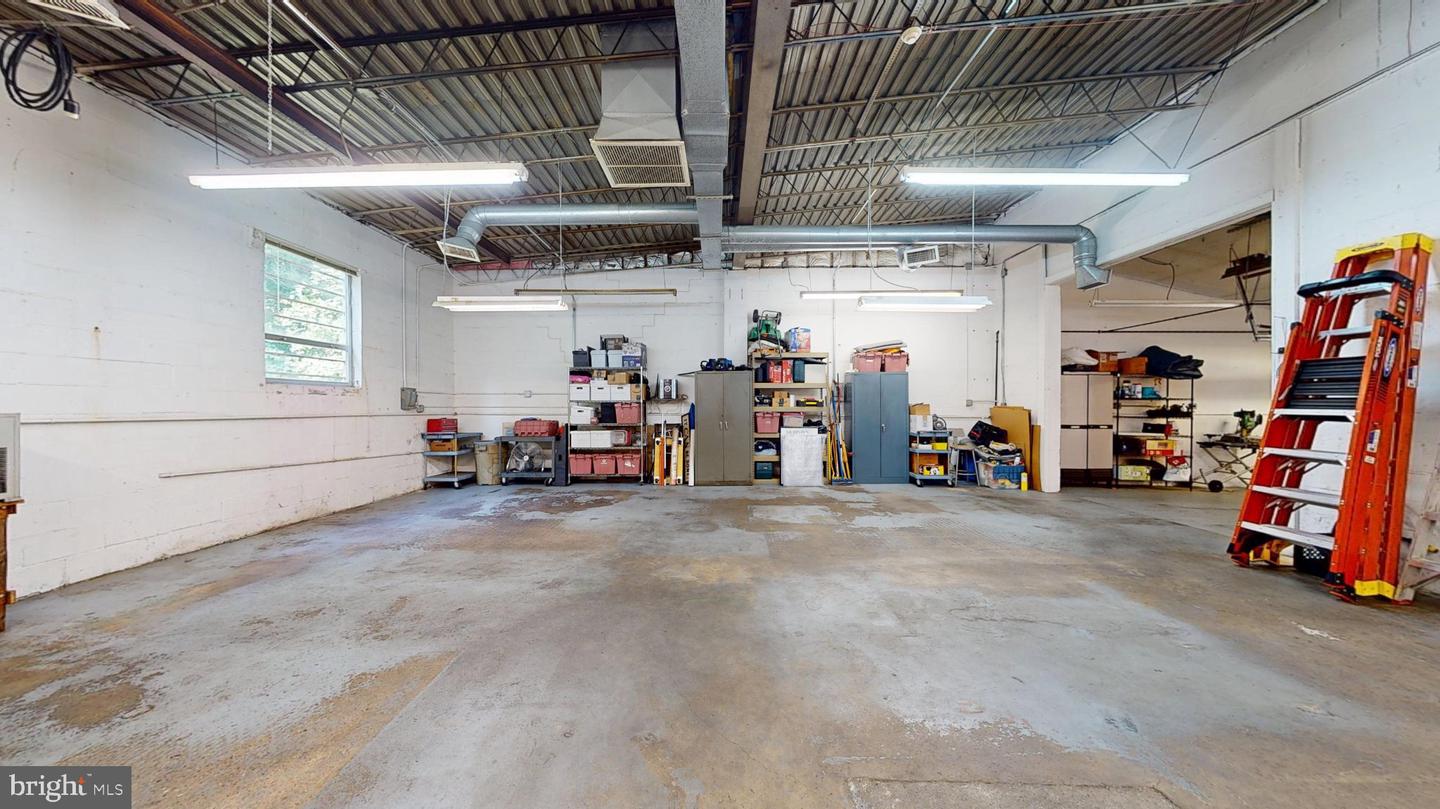 147 W Hampton St Property Photo 35