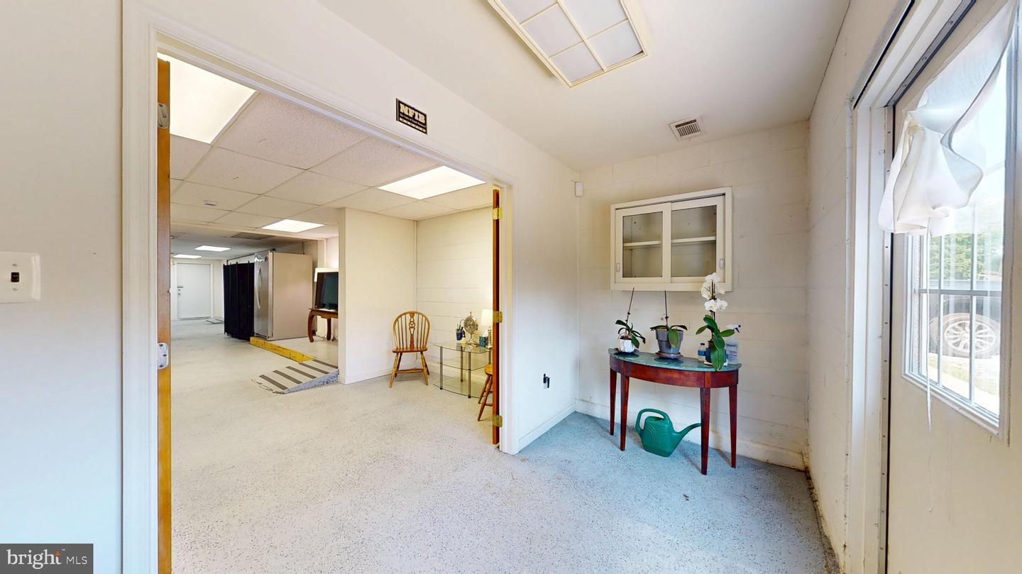 147 W Hampton St Property Photo 55