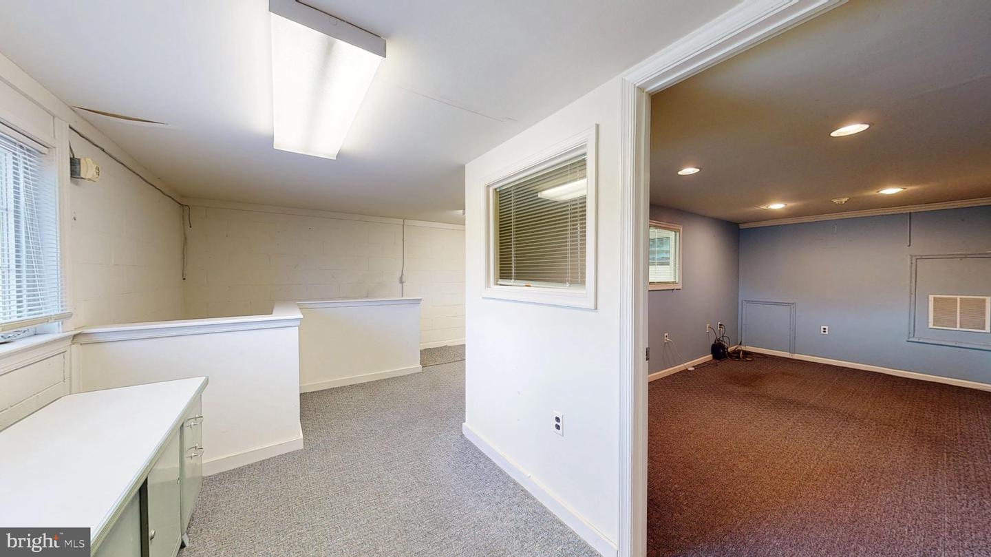 147 W Hampton St Property Photo 59