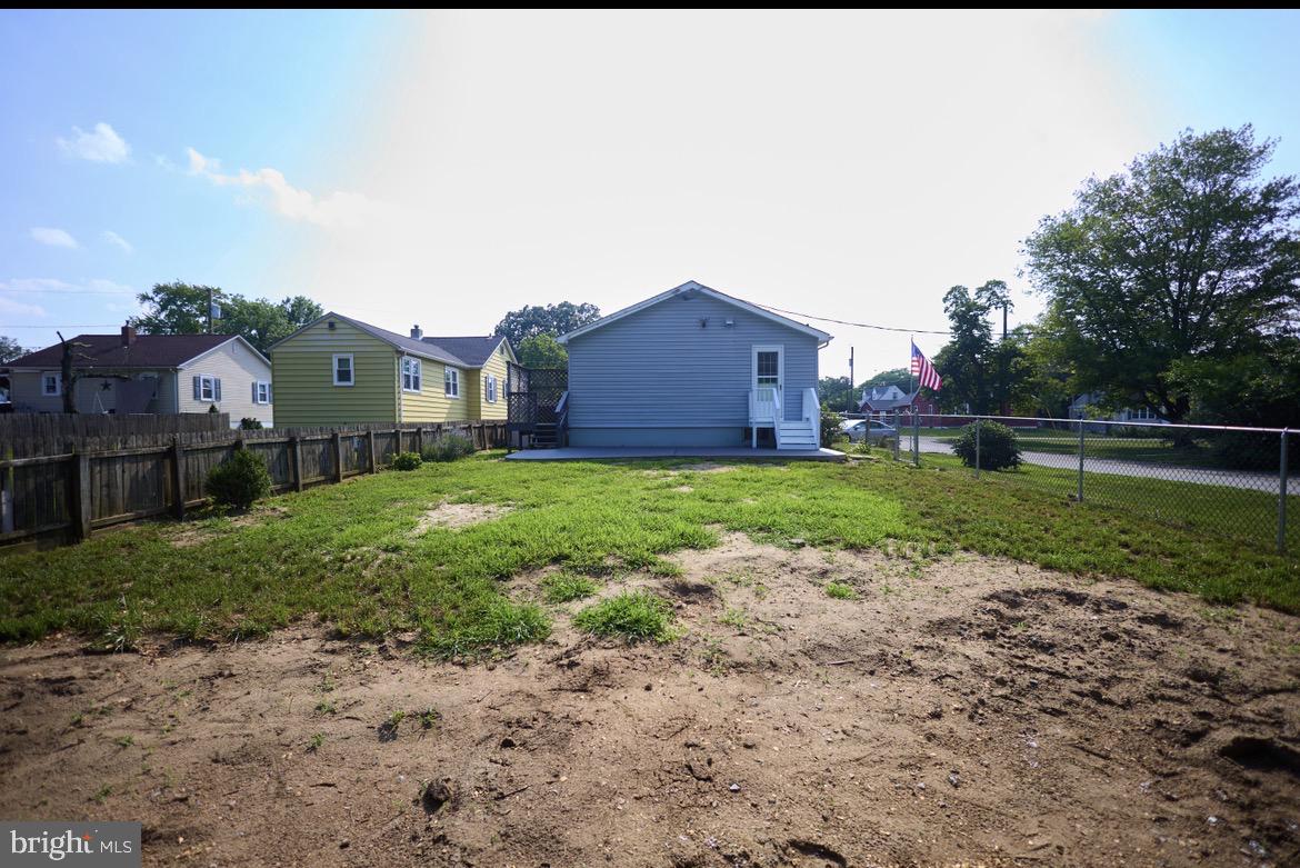 111 N Hunterdon Ave Property Photo 4