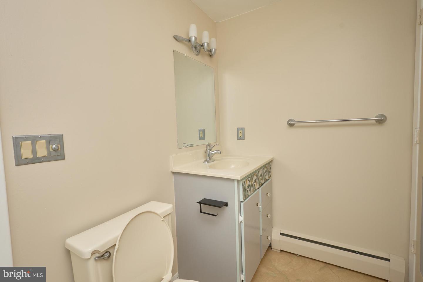 111 N Hunterdon Ave Property Photo 12