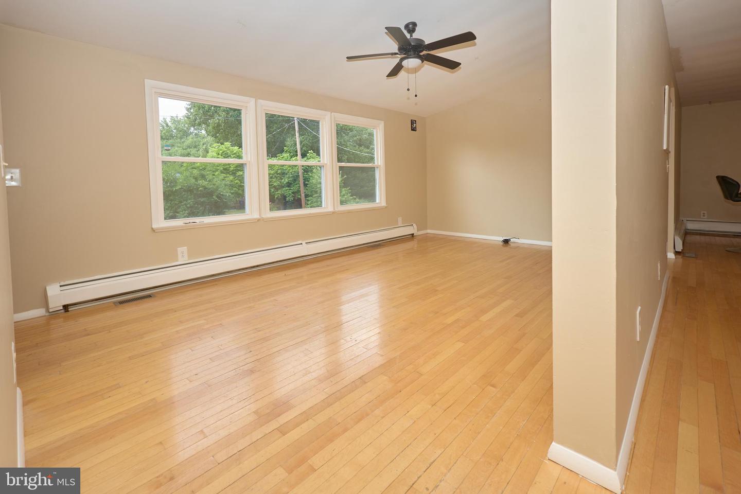111 N Hunterdon Ave Property Photo 14