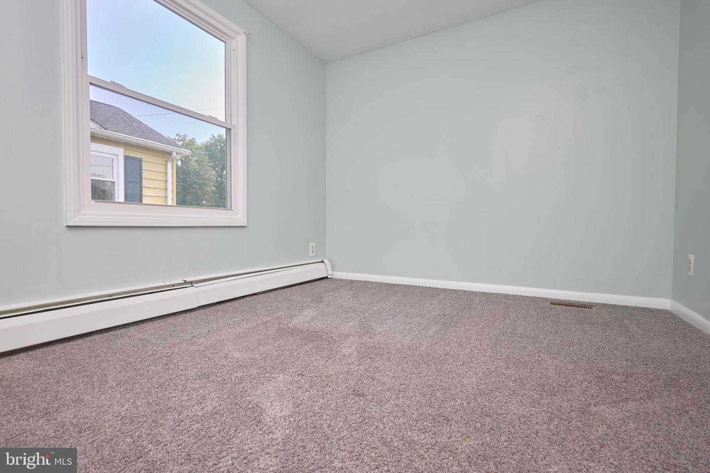 111 N Hunterdon Ave Property Photo 17