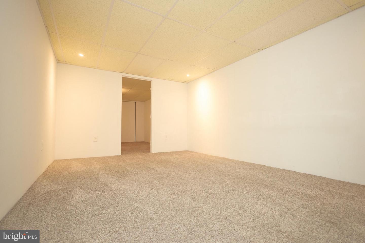 111 N Hunterdon Ave Property Photo 23