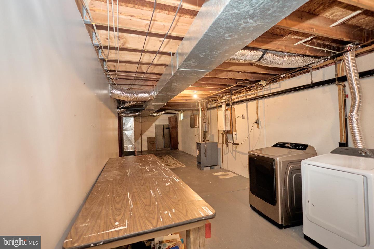 111 N Hunterdon Ave Property Photo 26