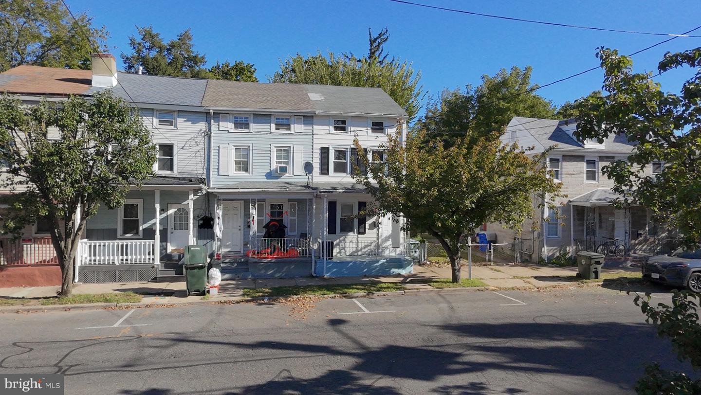 16 E FEDERAL ST Property Photo 1