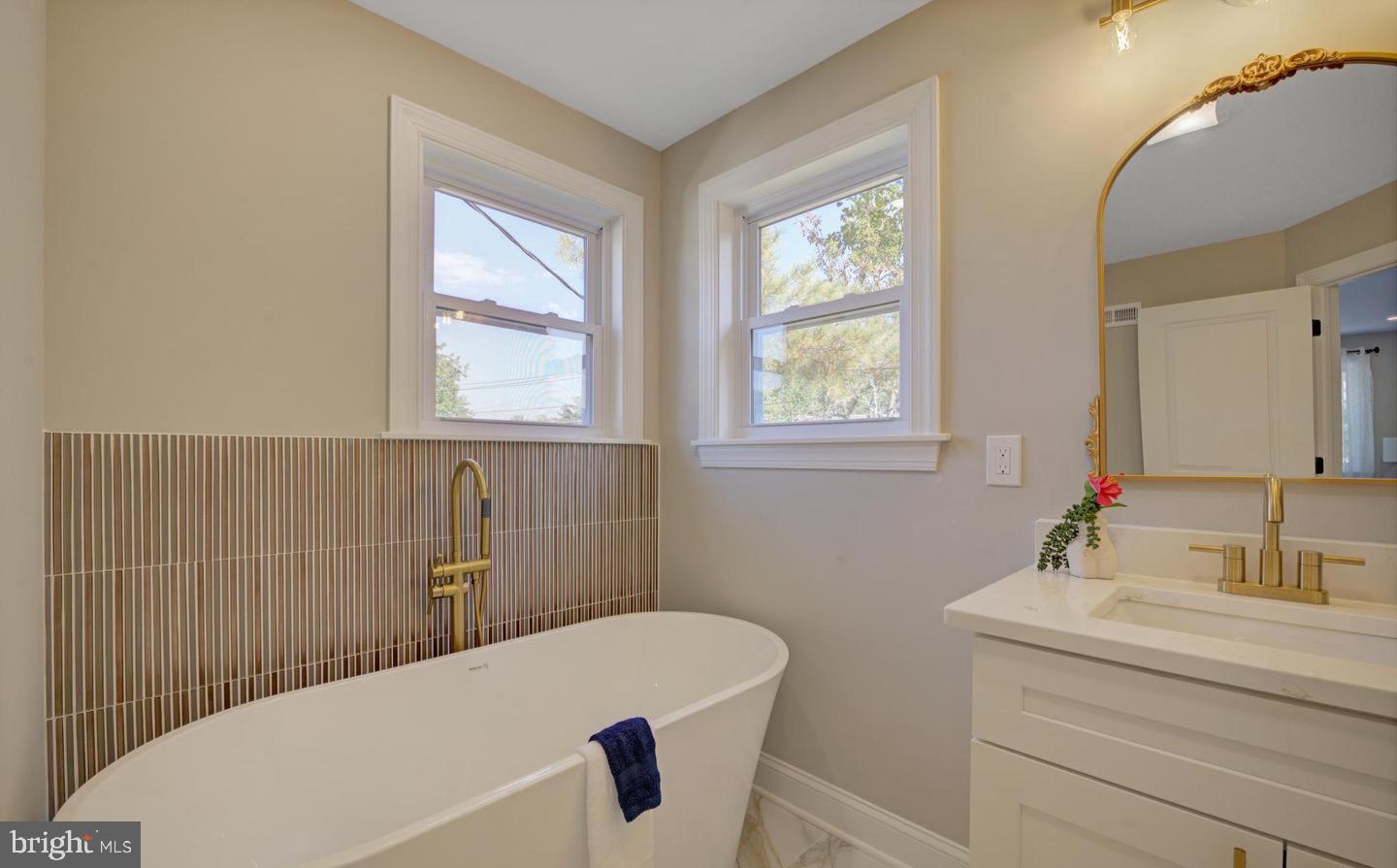 38 Pinafore Ln Property Photo 17