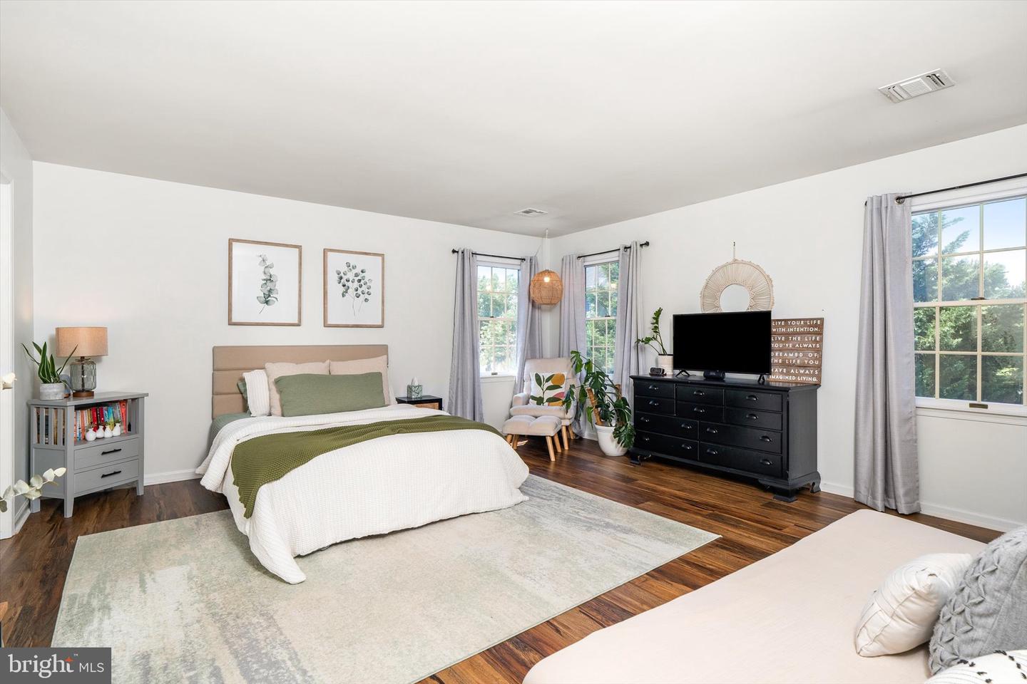 13 Cobblestone Ct Property Photo 23