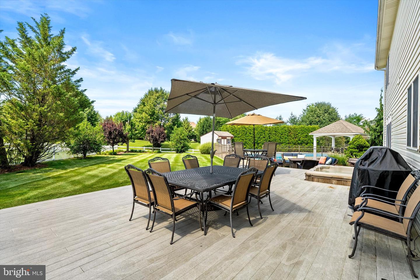 13 Cobblestone Ct Property Photo 32