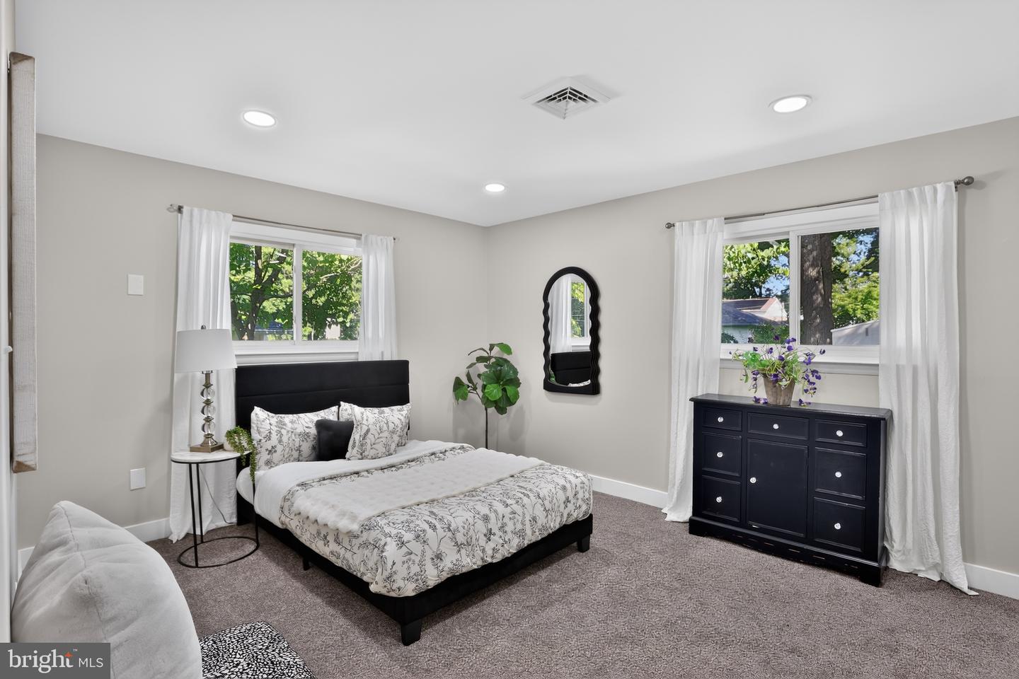 118 Carlisle St Property Photo 15