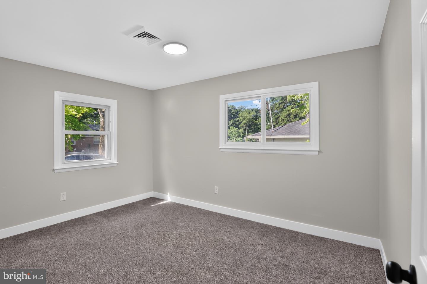 118 Carlisle St Property Photo 24