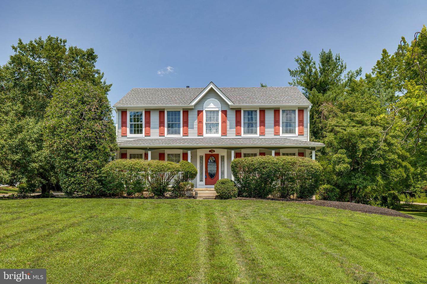 97 Branch St Property Photo 1