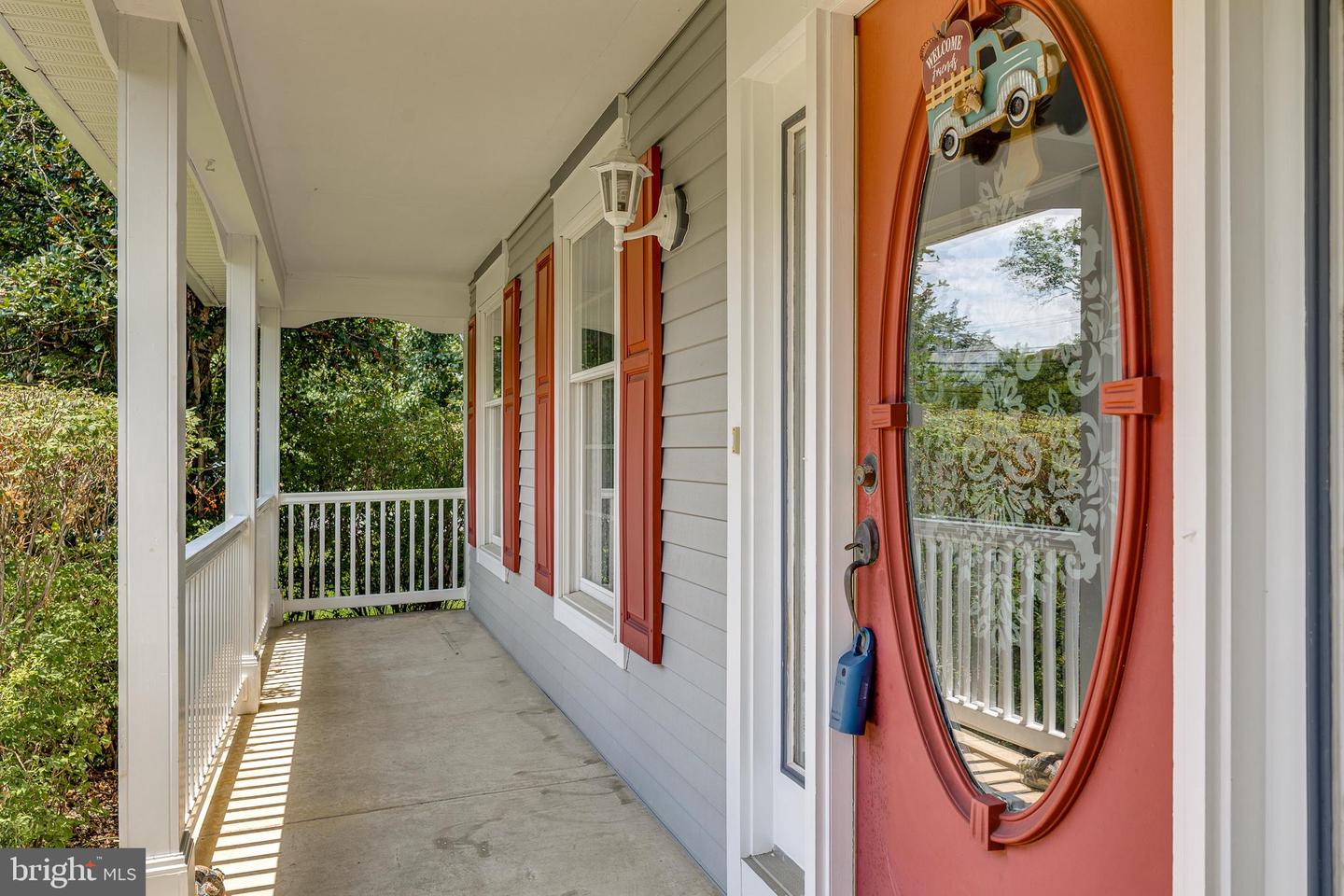 97 Branch St Property Photo 6