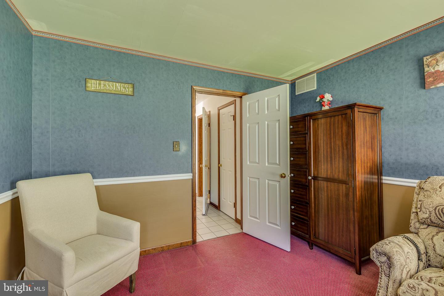 97 Branch St Property Photo 14