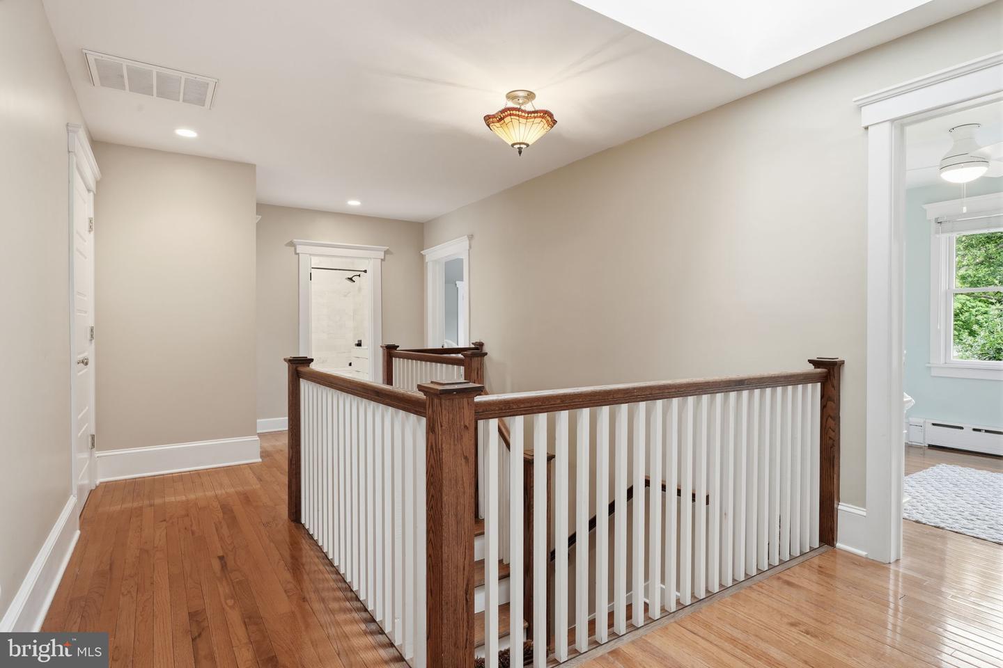 706 Thomas Ave Property Photo 35