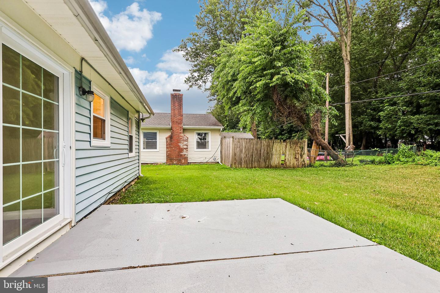 86 E River Dr Property Photo 43