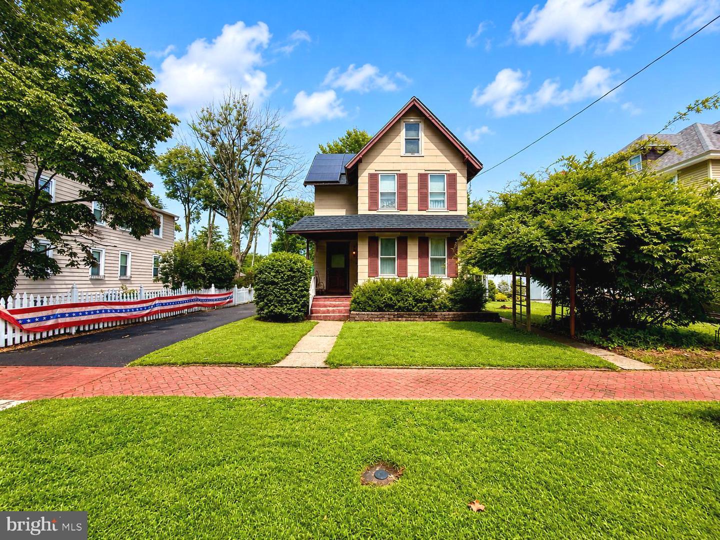 513--15 Cinnaminson St Property Photo 2