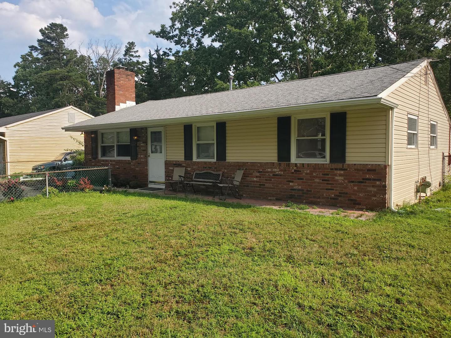261 Garden Ave Property Photo 2