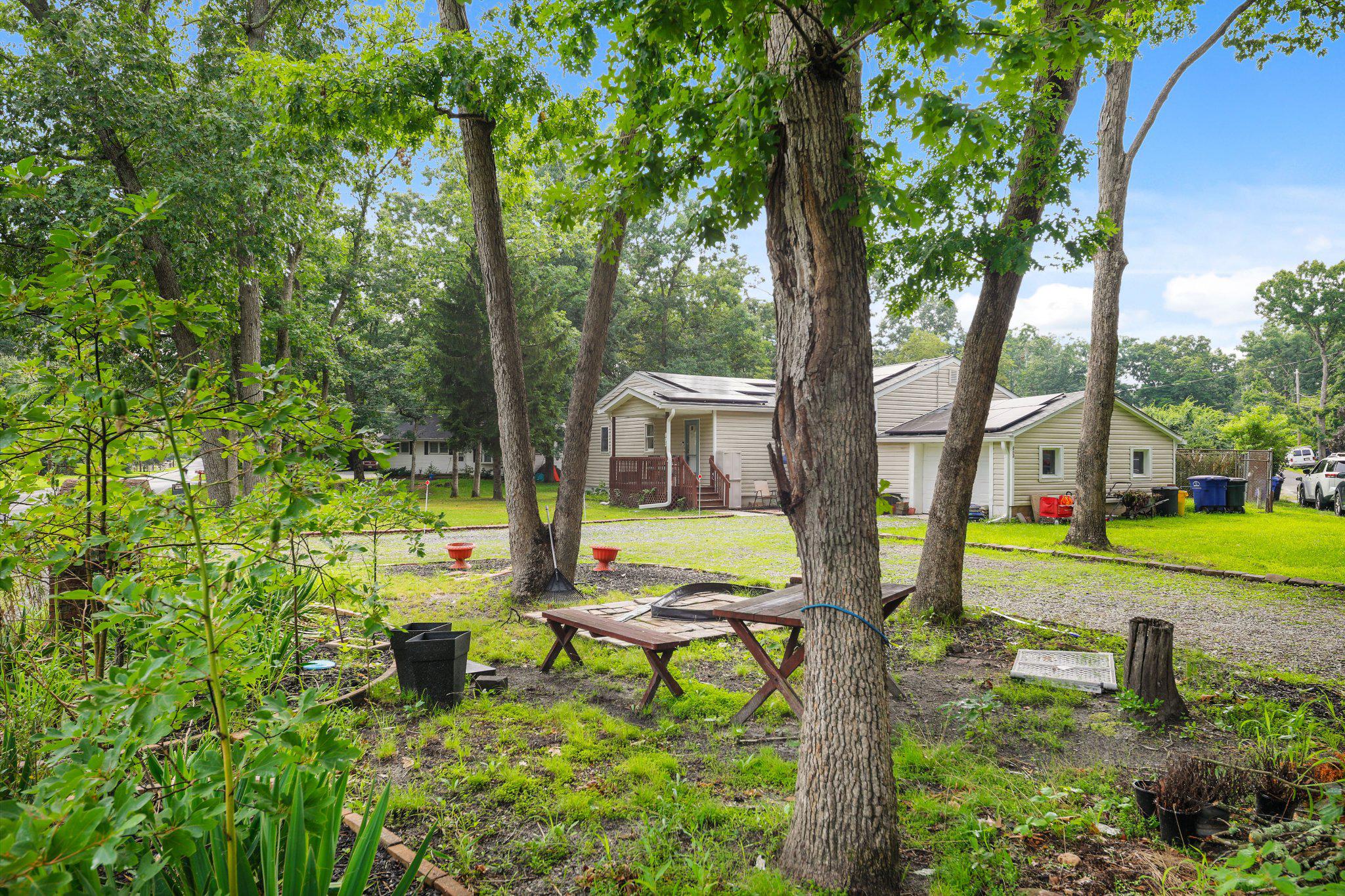 803 Hanover Blvd Property Photo 2