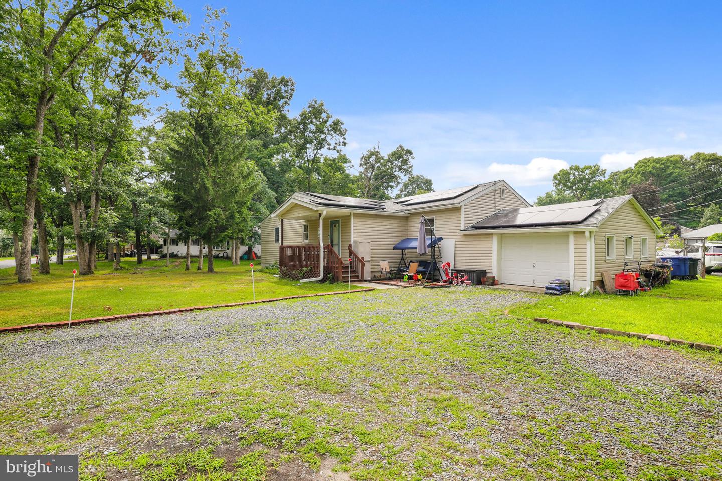 803 Hanover Blvd Property Photo 3