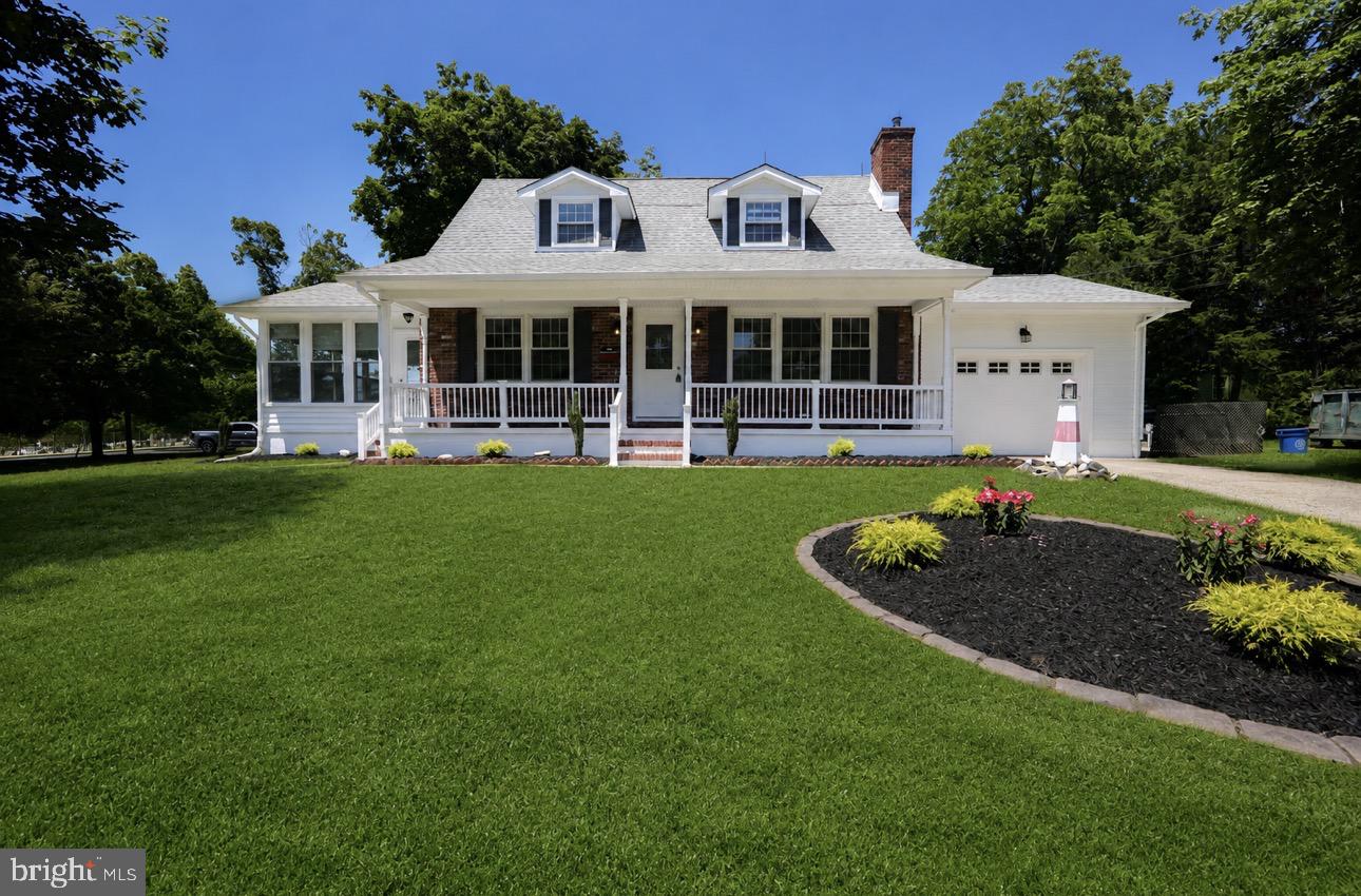 4 Mcclain Ave Property Photo 1