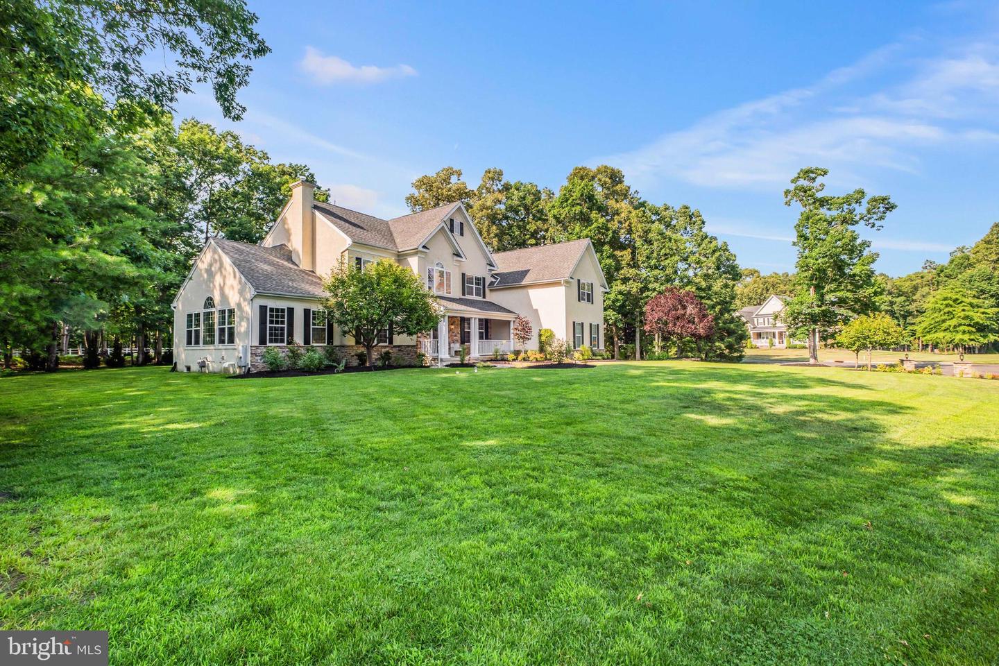 48 Sleepy Hollow Property Photo 2