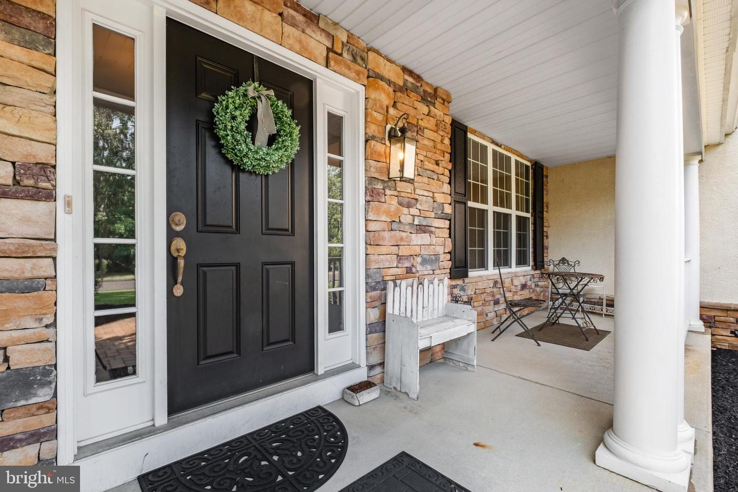 48 Sleepy Hollow Property Photo 6