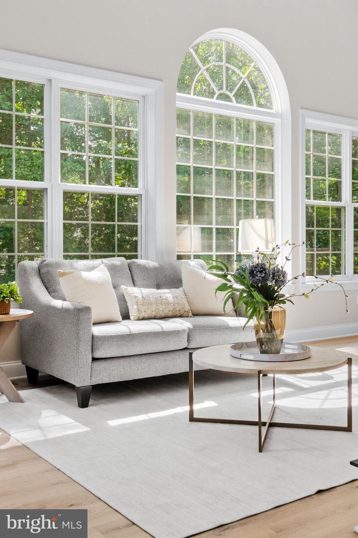 48 Sleepy Hollow Property Photo 12
