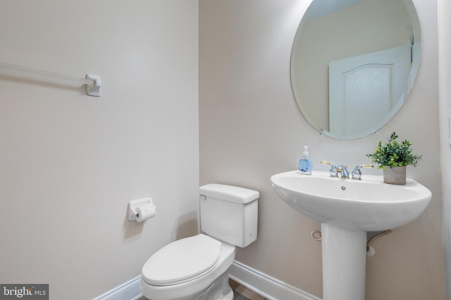 48 Sleepy Hollow Property Photo 34