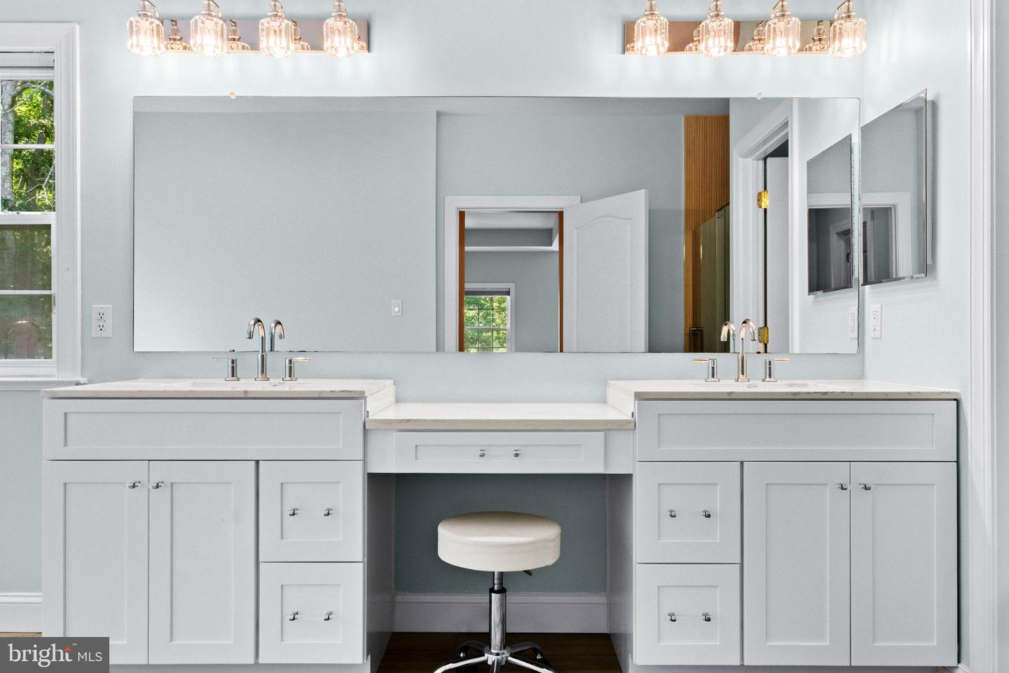 48 Sleepy Hollow Property Photo 42