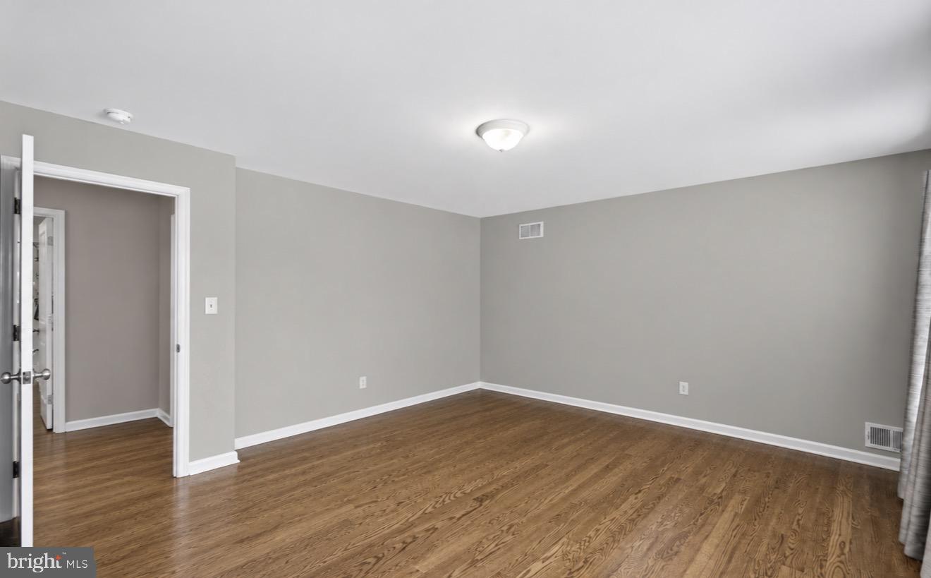 98 Budd Ave Property Photo 19
