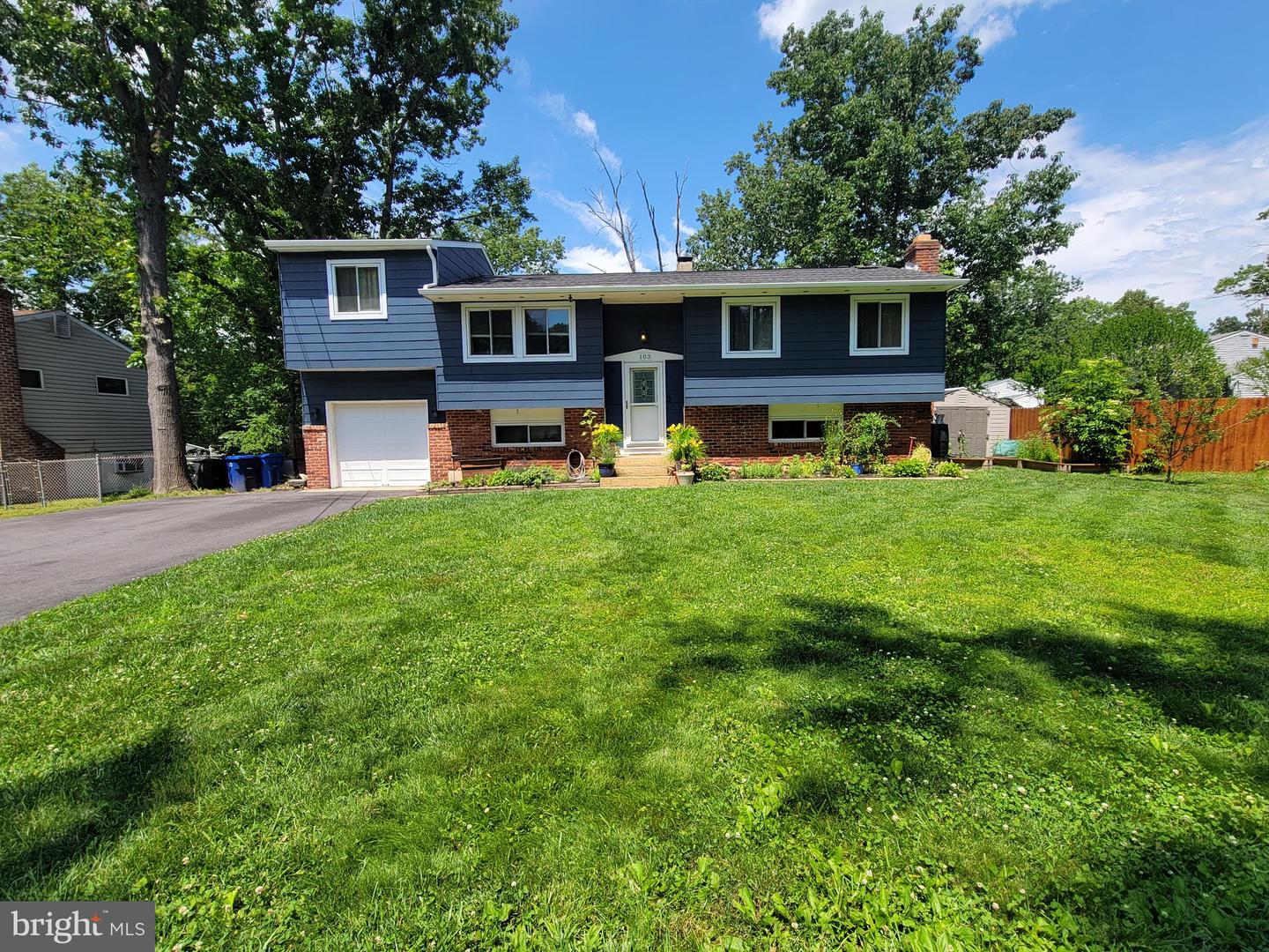 103 California Trl Property Photo 1
