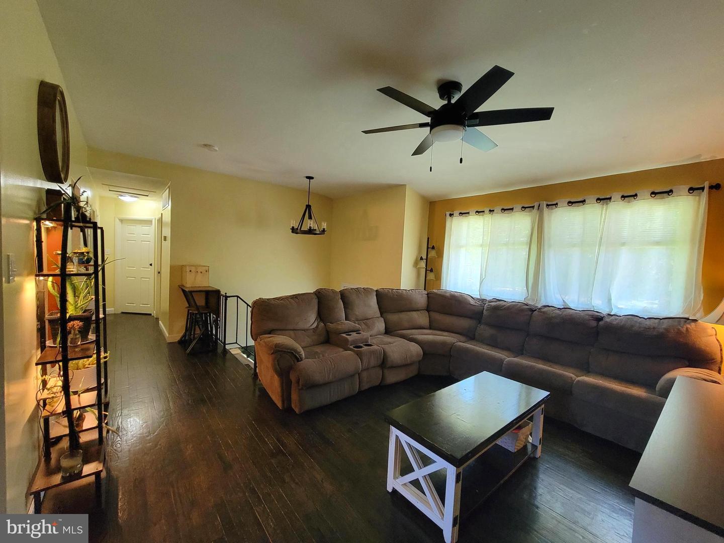 103 California Trl Property Photo 7