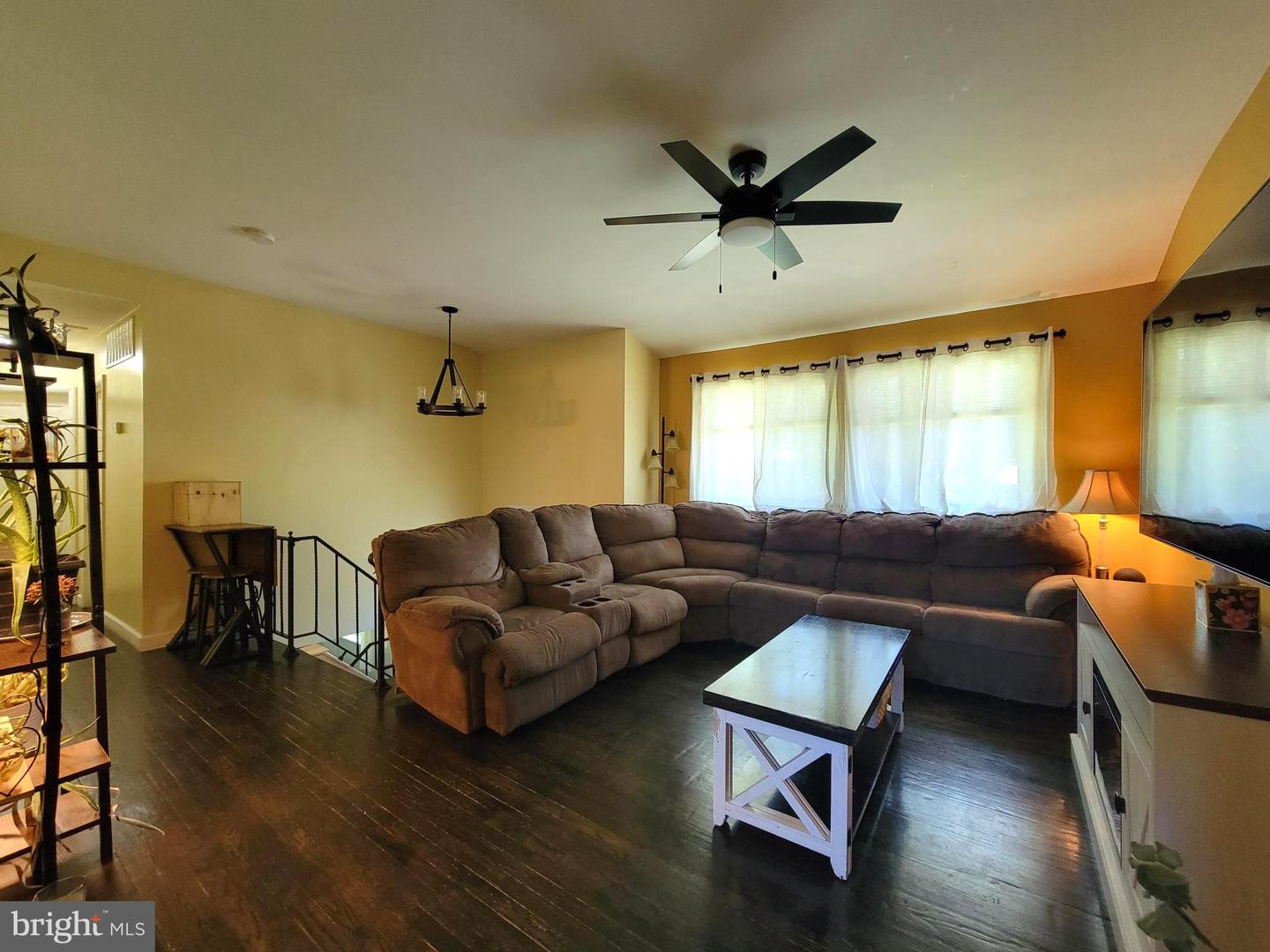 103 California Trl Property Photo 8
