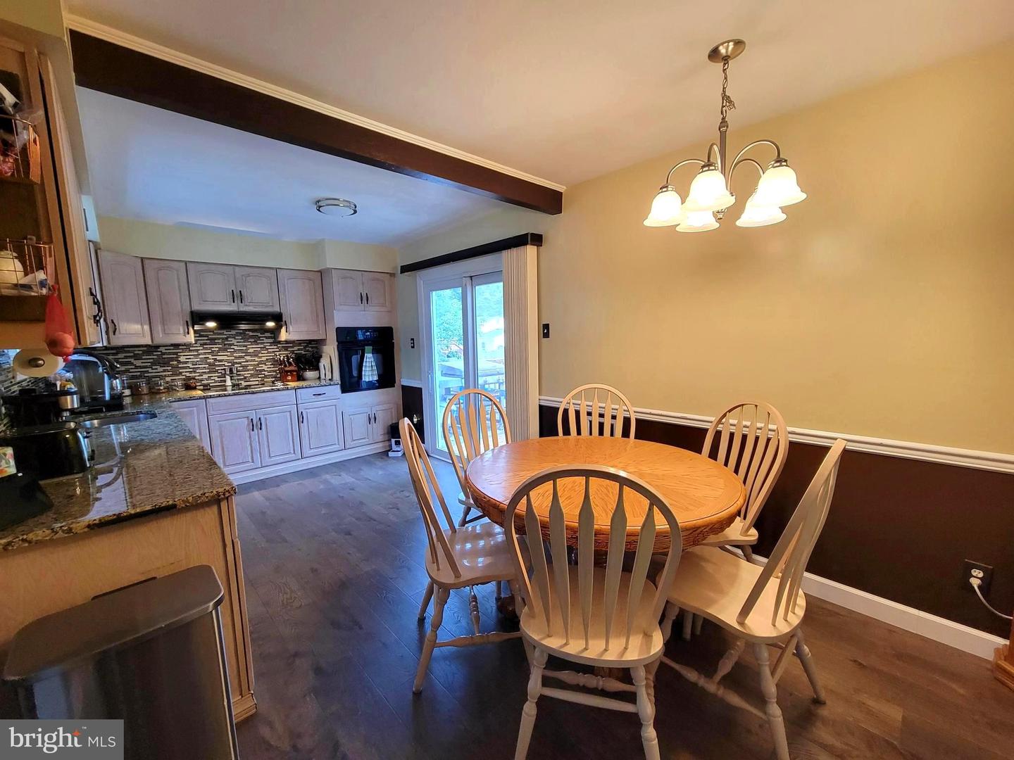 103 California Trl Property Photo 12