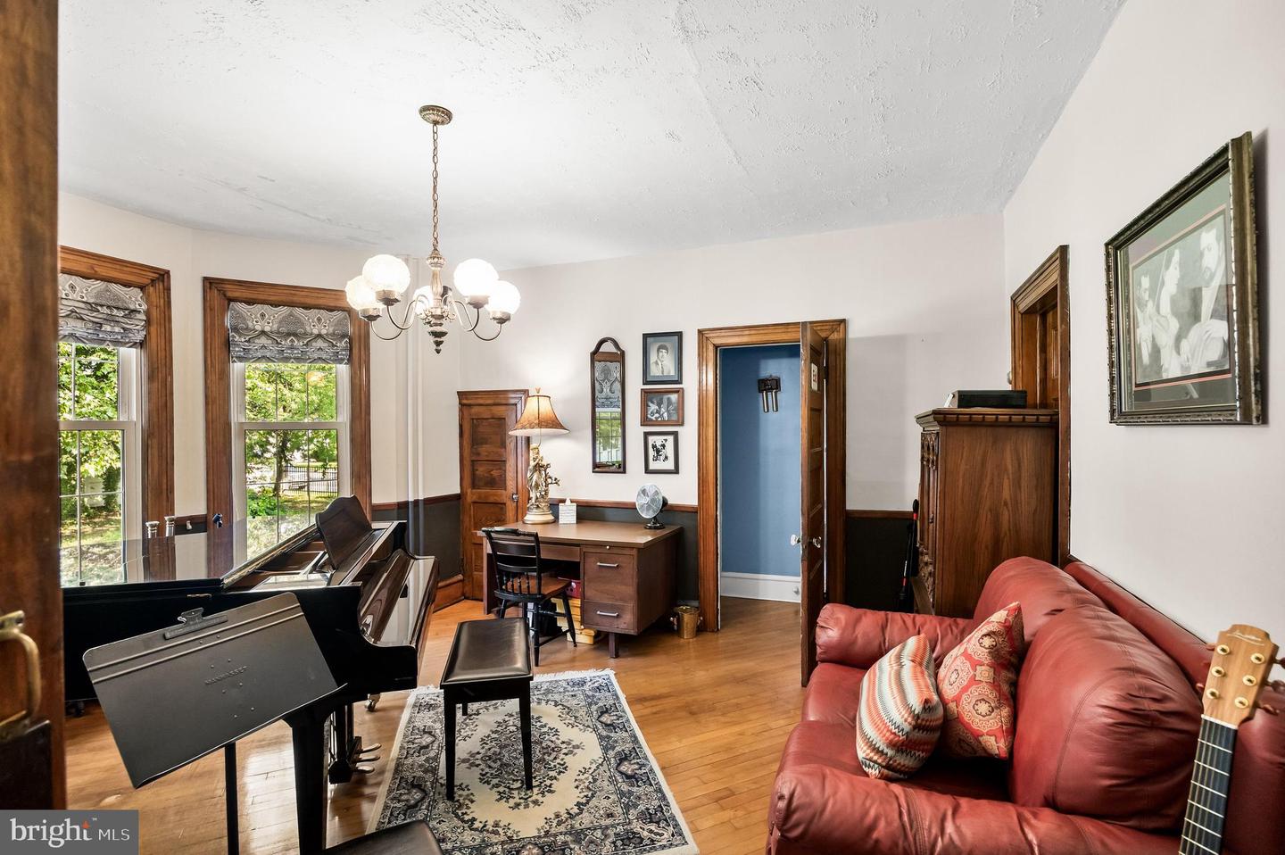 329 Cinnaminson Ave Property Photo 16